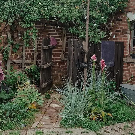 Wilcze Pole - Tu Odpoczniesz Od Swiata * Postomino